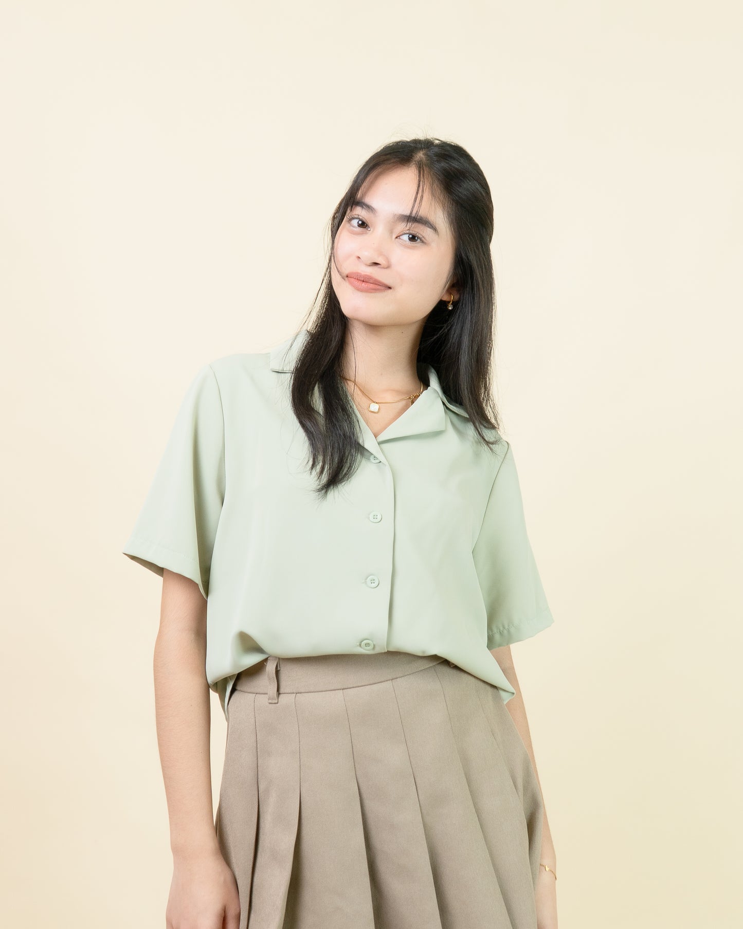 DONNA Button Up Top