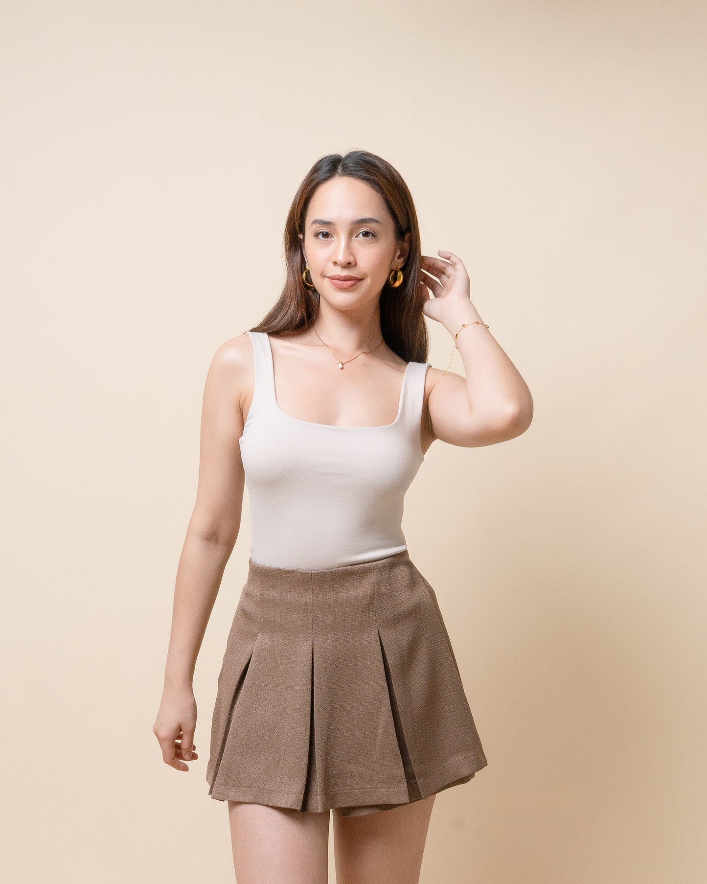 ETTA Square Neck Basic Sleeveless Top