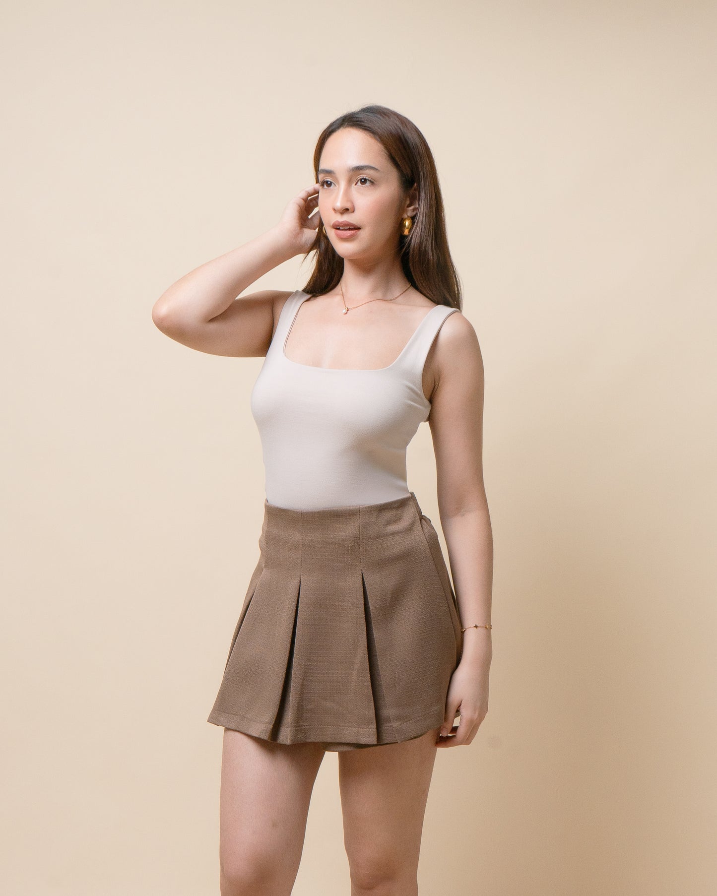 ETTA Square Neck Basic Sleeveless Top