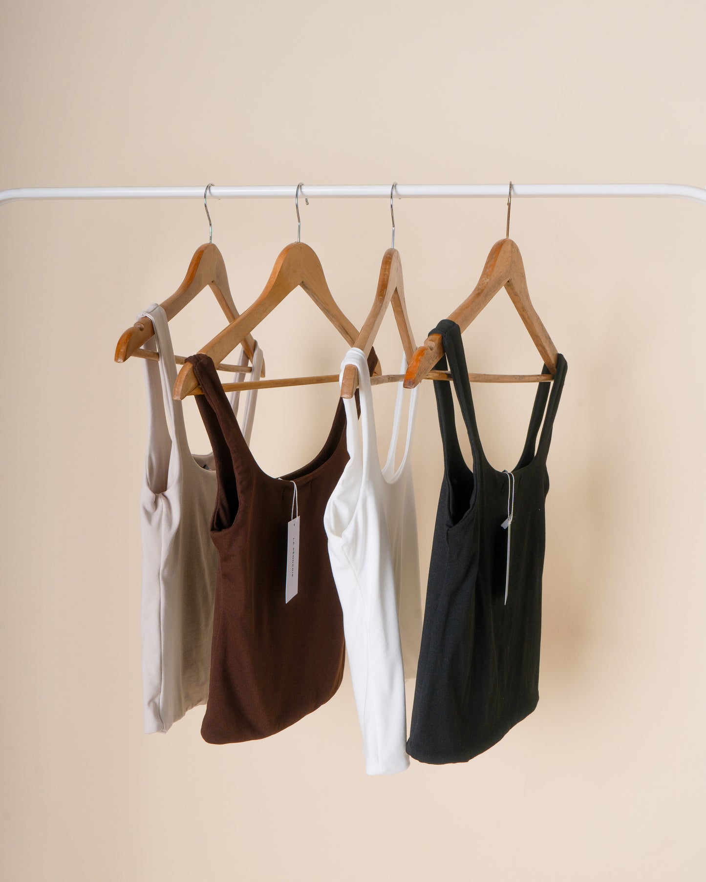 ETTA Square Neck Basic Sleeveless Top